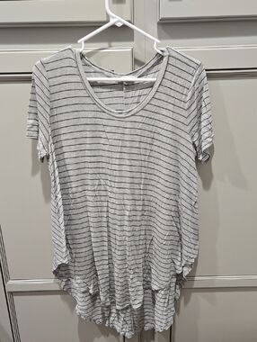 Lush Light Gray and Black Striped Short Sleeve Scoop Neck Tee